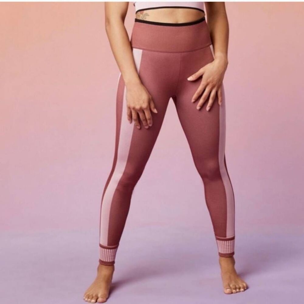 NWT Fabletics High Waist Seamless Star Leggings